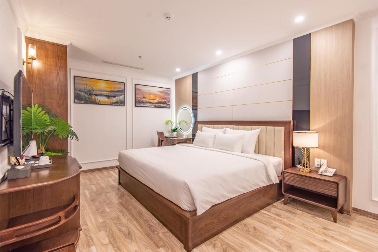 Reyna Luxury Hotel & Spa Hanoi Buitenkant foto