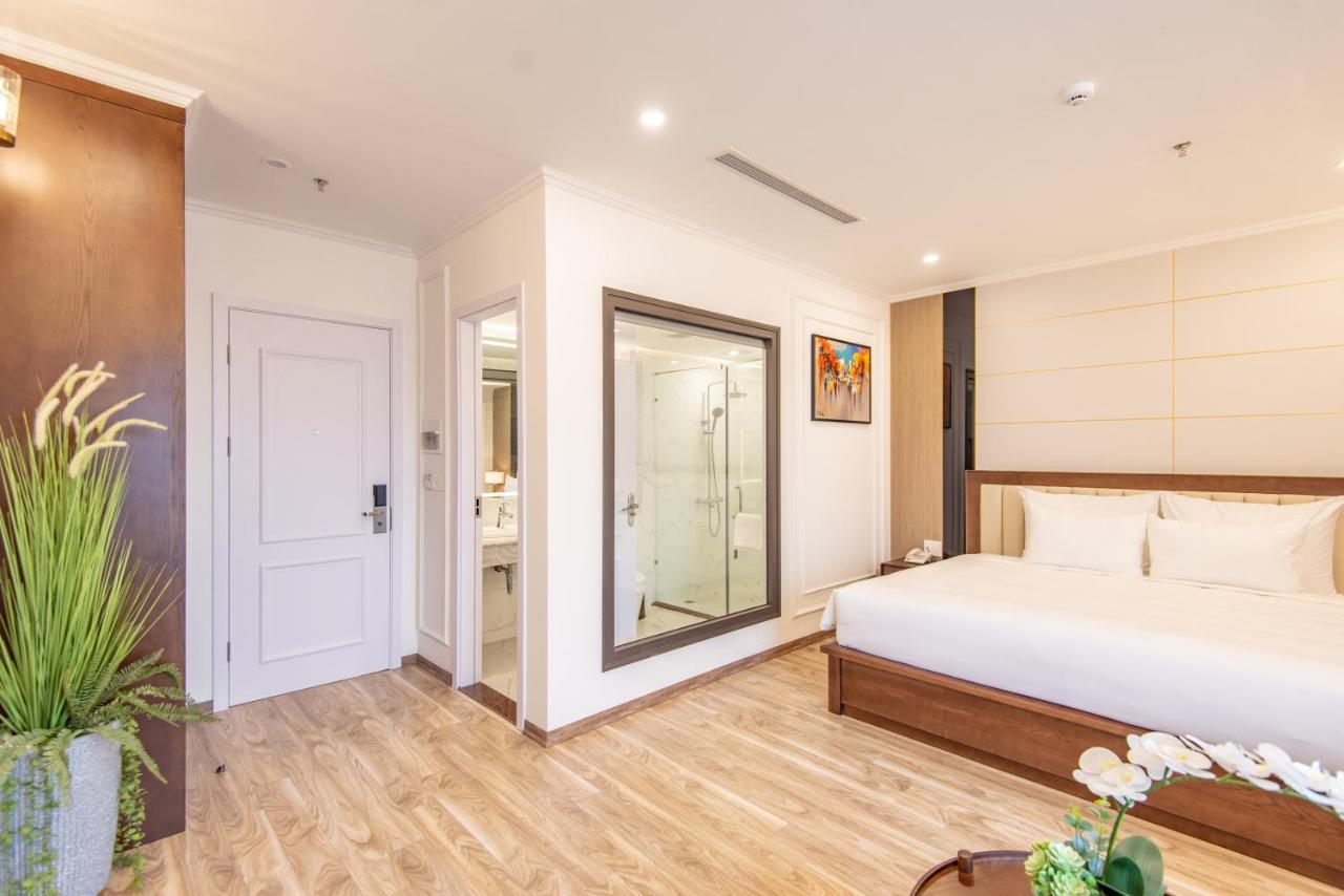 Reyna Luxury Hotel & Spa Hanoi Buitenkant foto