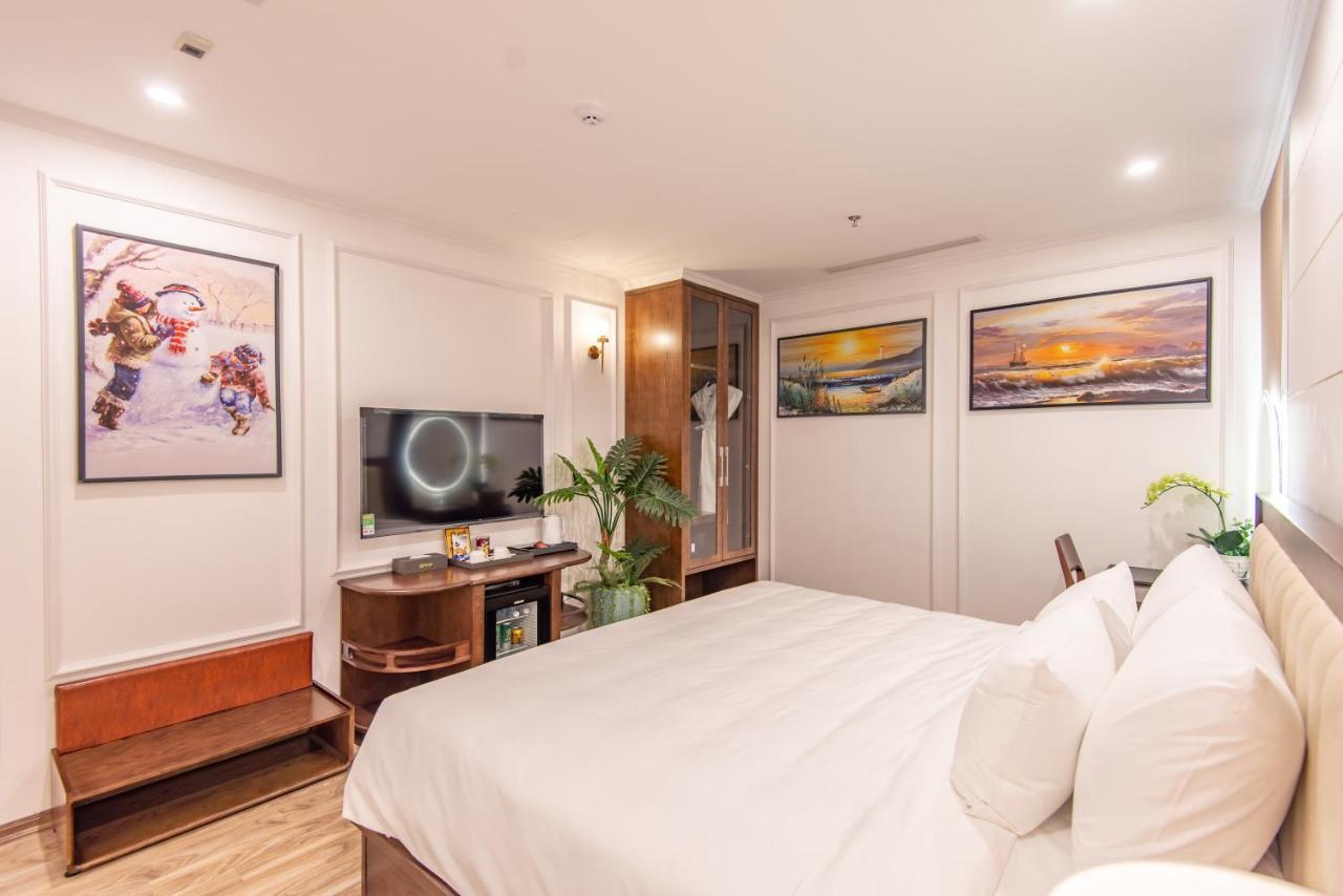 Reyna Luxury Hotel & Spa Hanoi Buitenkant foto