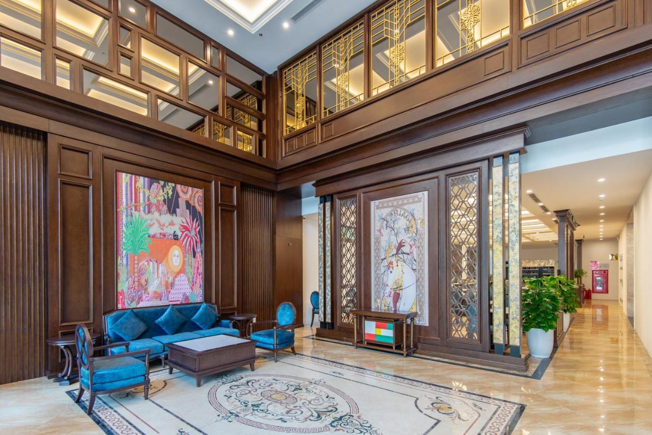 Reyna Luxury Hotel & Spa Hanoi Buitenkant foto