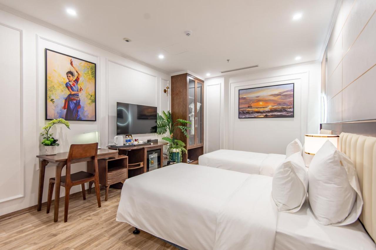 Reyna Luxury Hotel & Spa Hanoi Buitenkant foto