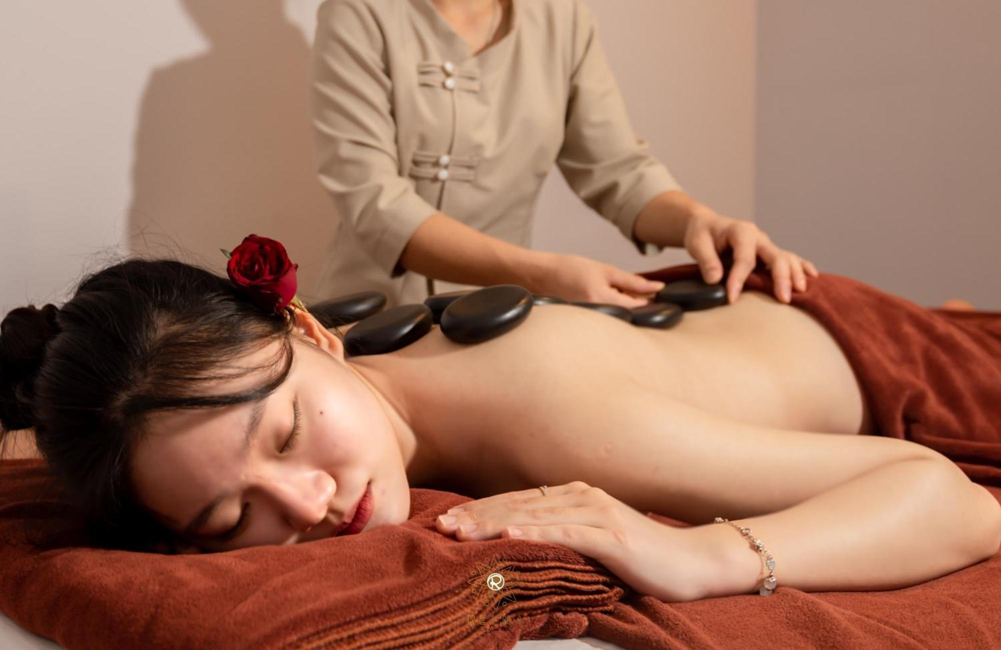 Reyna Luxury Hotel & Spa Hanoi Buitenkant foto